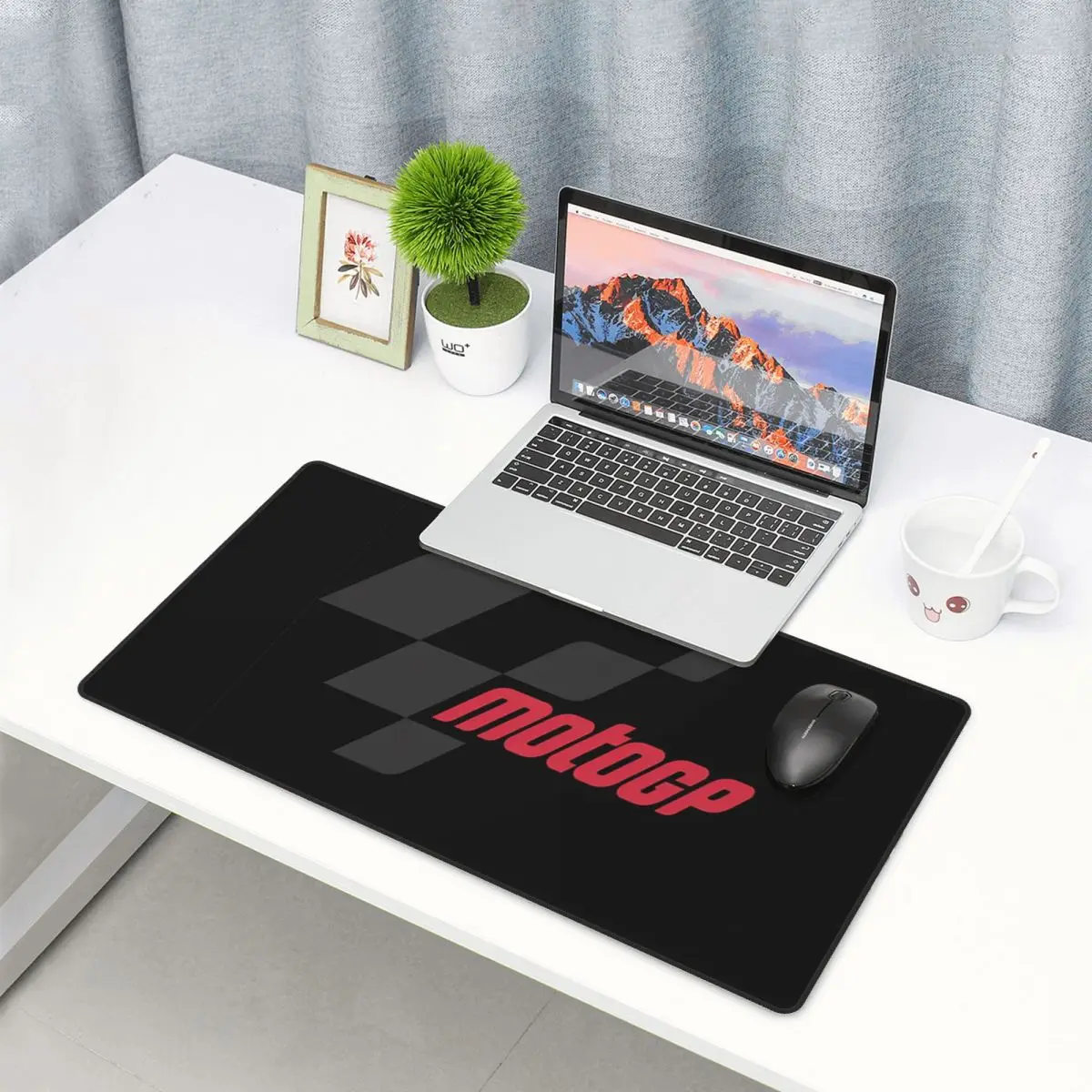 Gaming Accessories Logo - Büyük Mouse Pad Moto GP Logosu