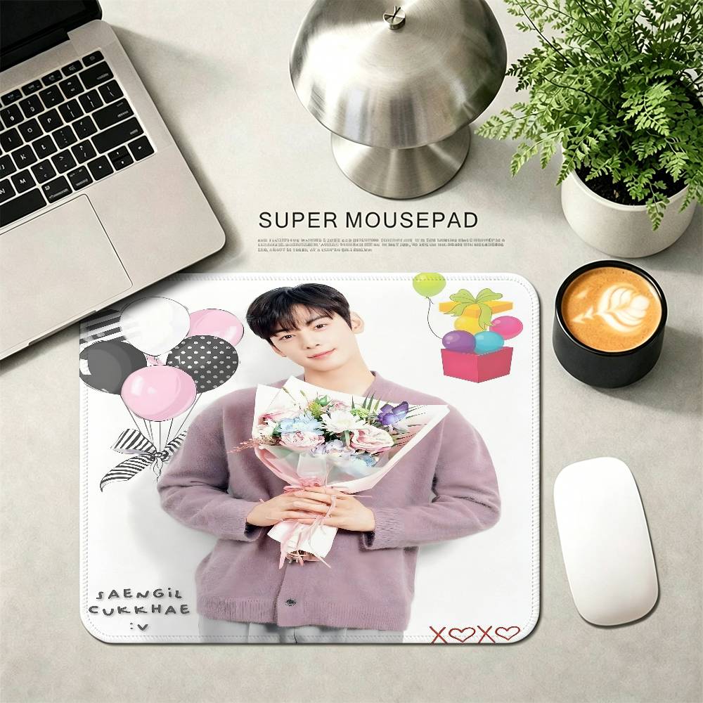 Popüler Koreli Aktör Cha EunWo - Gaming Accessories Korea incelemesi ve fiyatı
