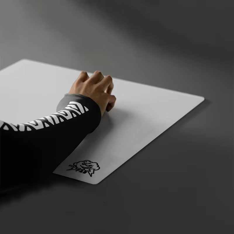 Cam Oyun Mouse Pad'i Skypad SO - Gaming Accessories White incelemesi ve fiyatı